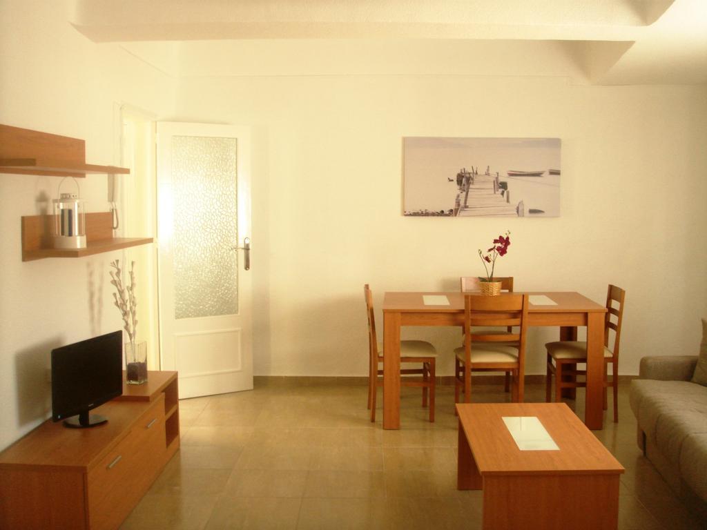 Apartamentos Margoysa I 洛斯阿尔卡萨雷斯 客房 照片